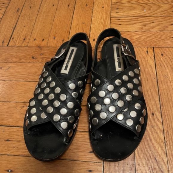 MCQ Alexander McQueen Sundance Studded Sandal Black Womens - Picture 5 of 6